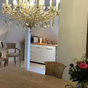 Apartment 20 In Der Kunaustrasse, Hamburg